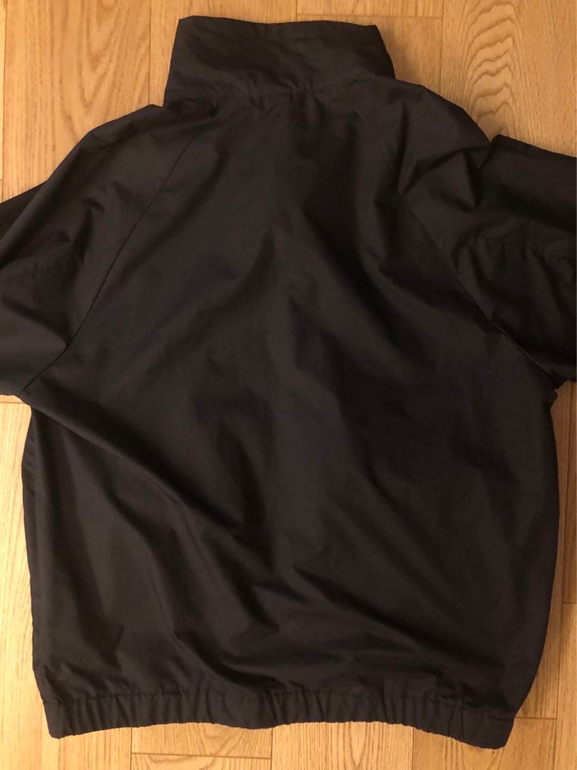 DESCENTE ブラックジャケット