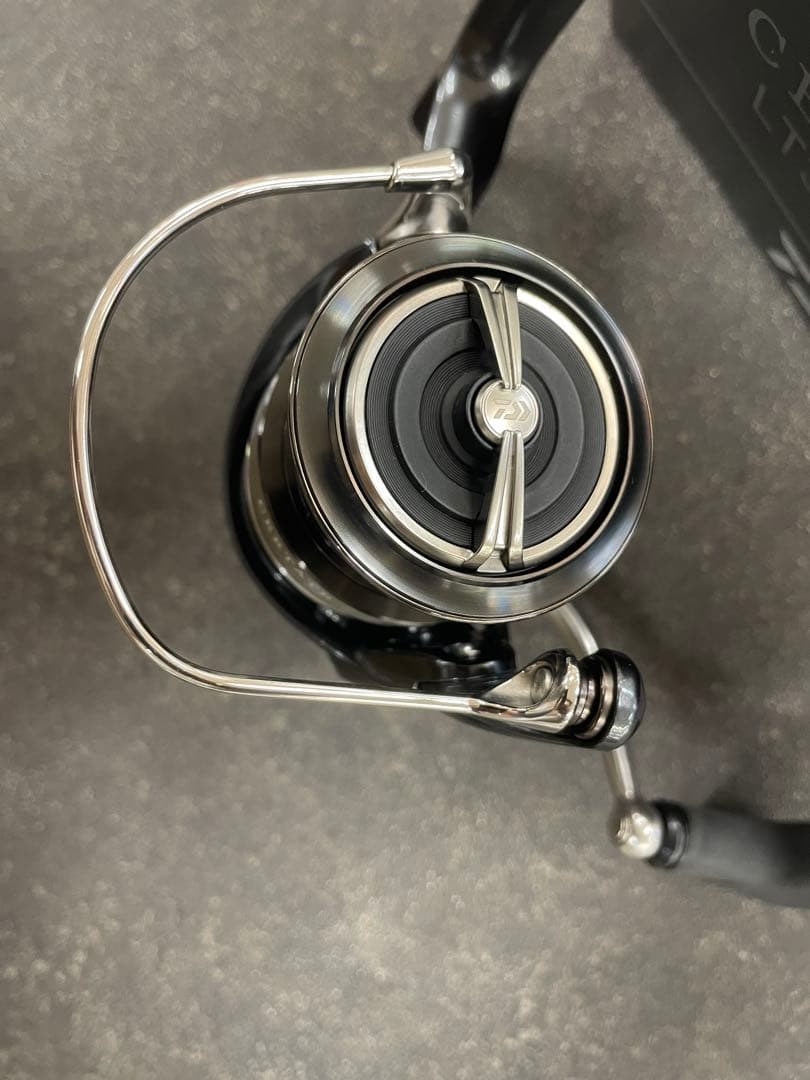 3回のみ使用ダイワ　DAIWA 24セルテート　LT 3000 XH