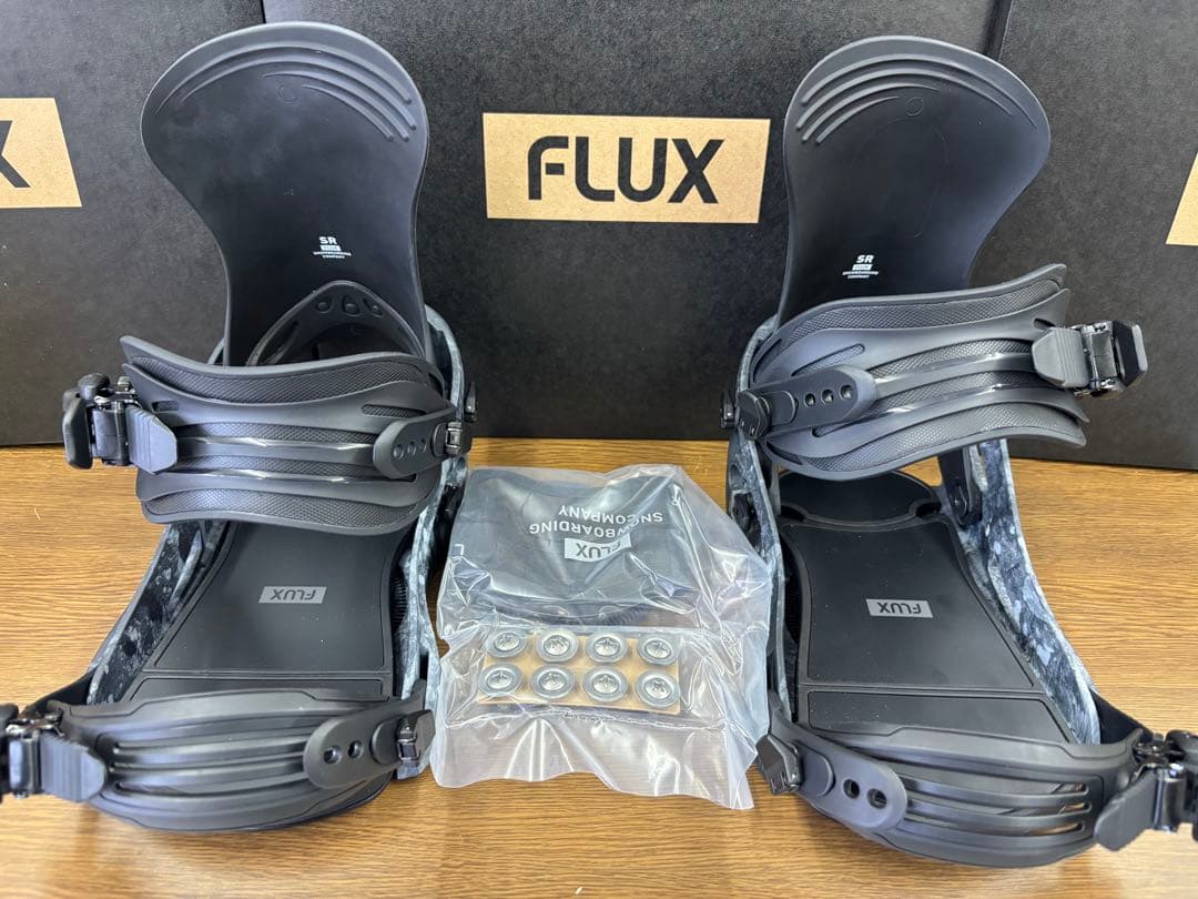 FLUX / SR / Mサイズ　新品未使用