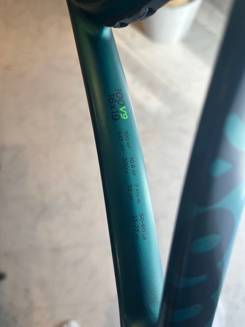 ウィルソン Blade 100 V9 G2 美品 中古 テニスラケット