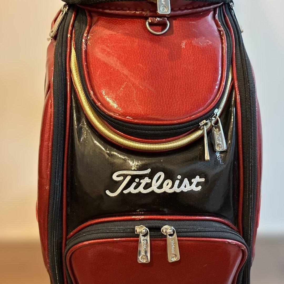 Titleist 赤 キャディバッグ フード付き（限定品、アスリートモデル）