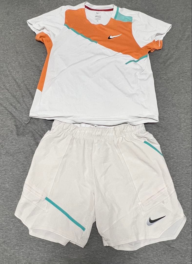 NIKE テニスウェア　メンズ　上下セット　Lサイズ