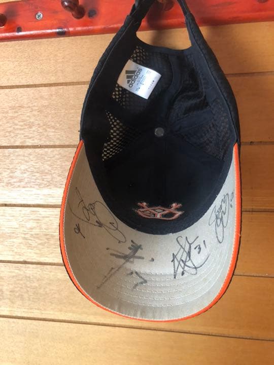 菅野智之GIANTS サイン入りcap