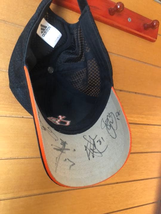 菅野智之GIANTS サイン入りcap