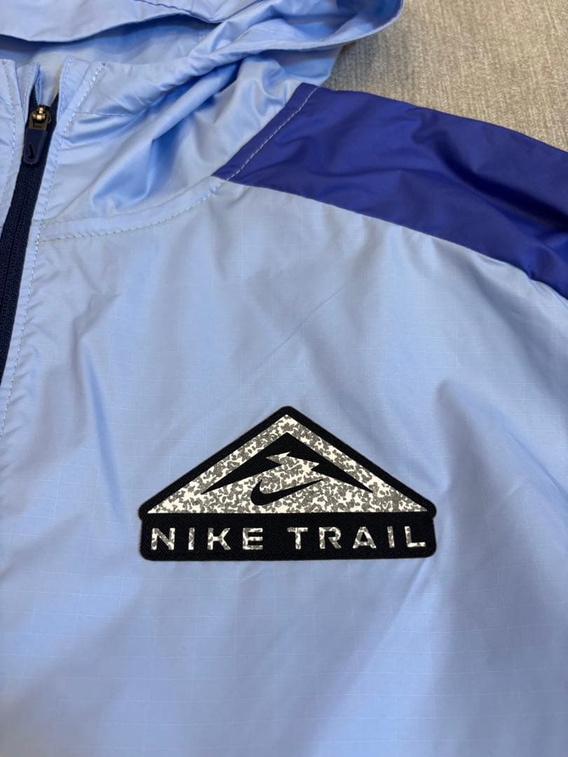 Nike Trail ナイキ　ウィンドブレーカー　ジャンバー ブルー　水色