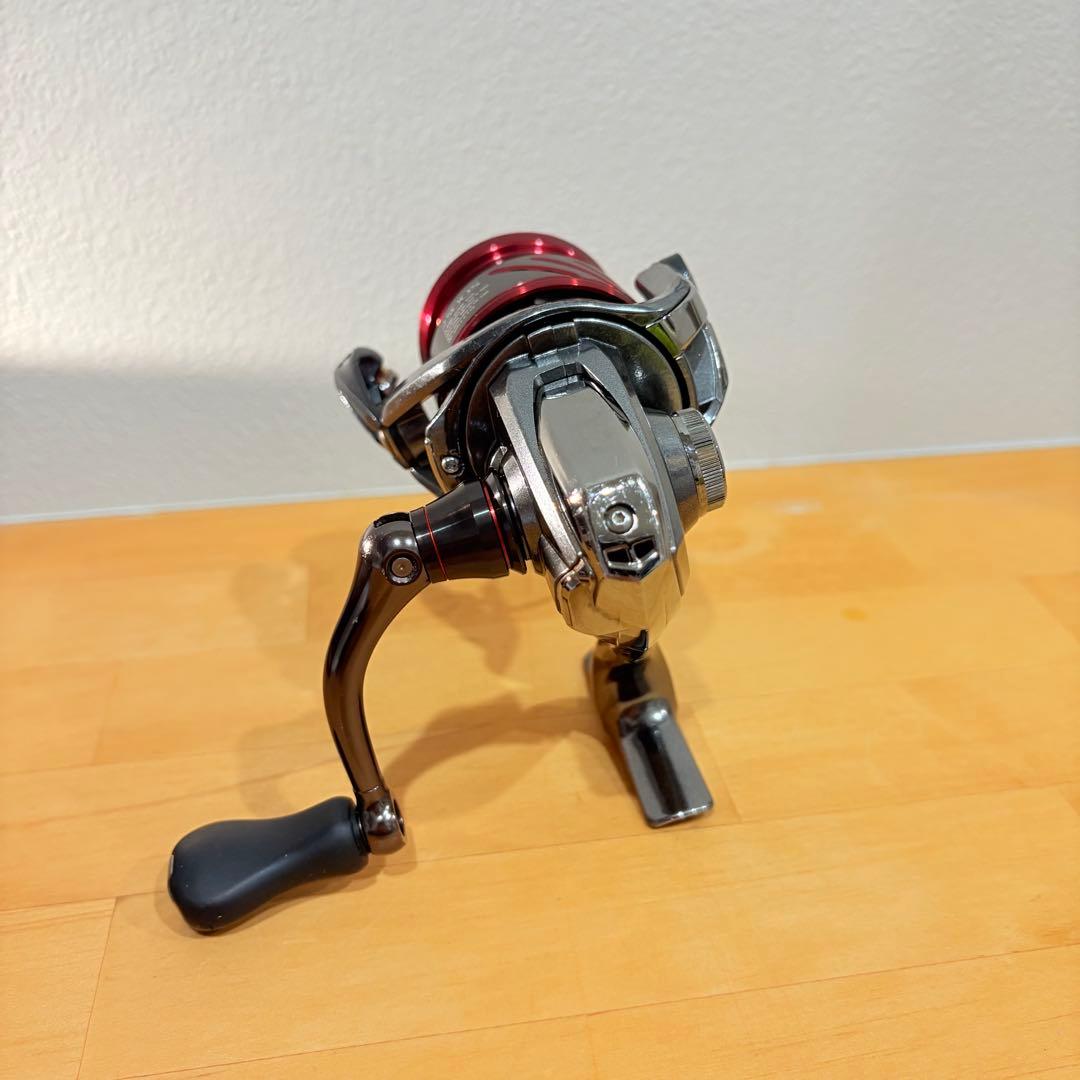SHIMANO STRADIC CI4+ 2500S スピニングリール