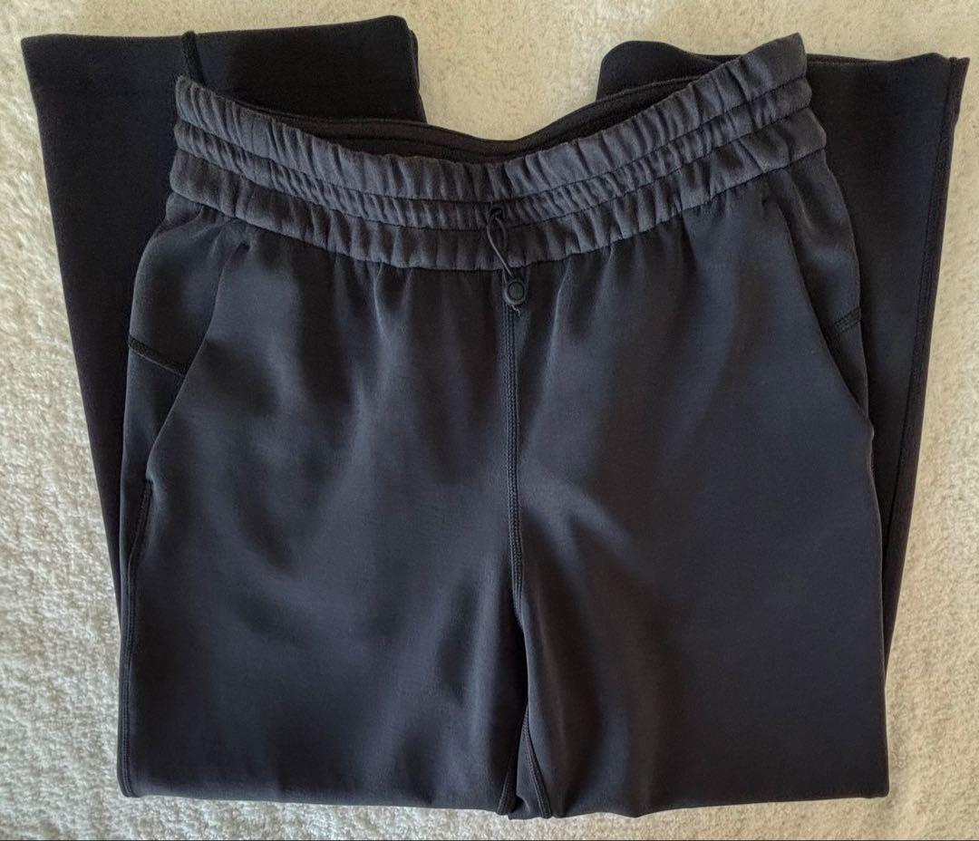 ルルレモン パンツSoftstreme HR Straight-Leg Crop