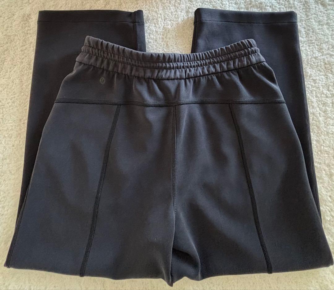 ルルレモン パンツSoftstreme HR Straight-Leg Crop