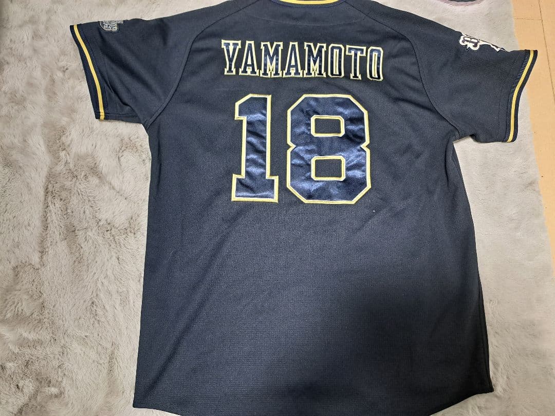 オリックスバファローズ ユニフォームM 山本由伸18