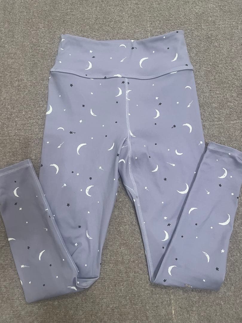 【emmi yoga】 【極美品】ムーン柄 レギンス 0サイズ