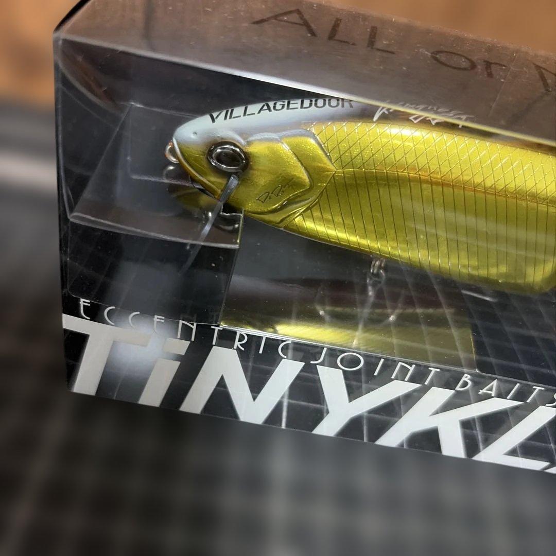 未使用品　DRT ディビジョン　タイニークラッシュ　東京ゴールドV2