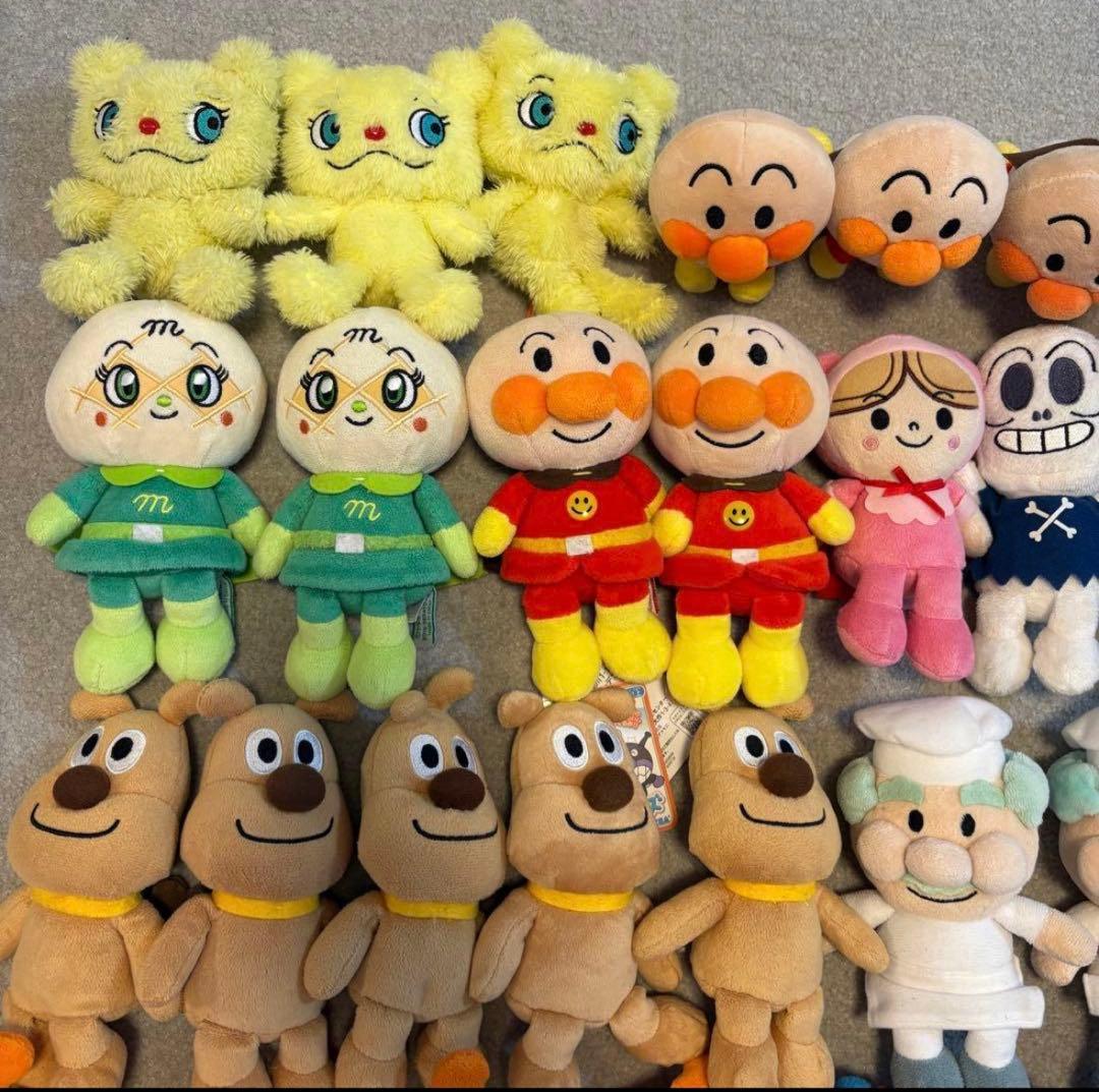 アンパンマン　ぬいぐるみ　まとめ売り　50点