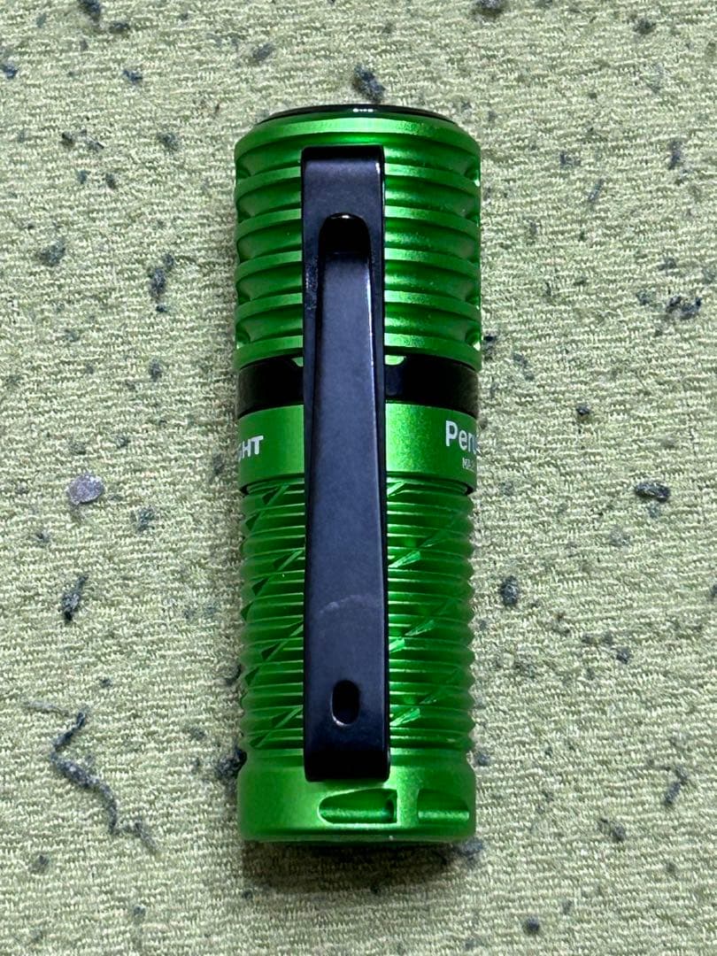 OLIGHT Perun 2 Mini ライムグリーン 昼光色CW