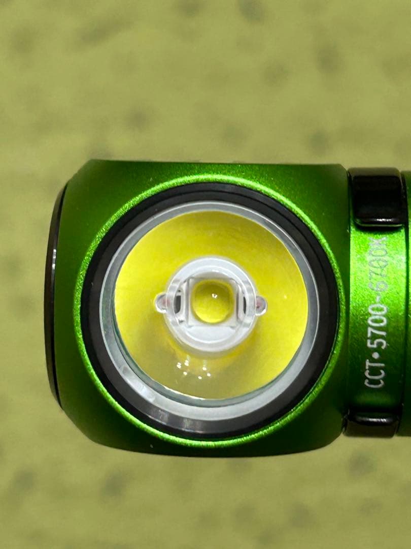 OLIGHT Perun 2 Mini ライムグリーン 昼光色CW