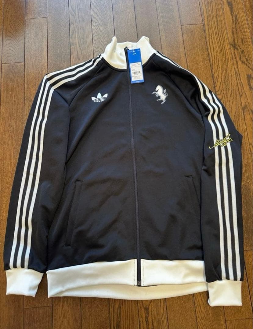 【新品タグ付き】ユベントスFC オリジナル トラックトップ　トラックジャケット
