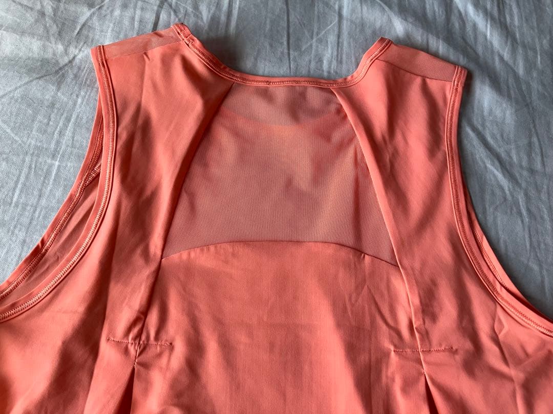 lululemon スカルプクロップトタンク　サイズ6