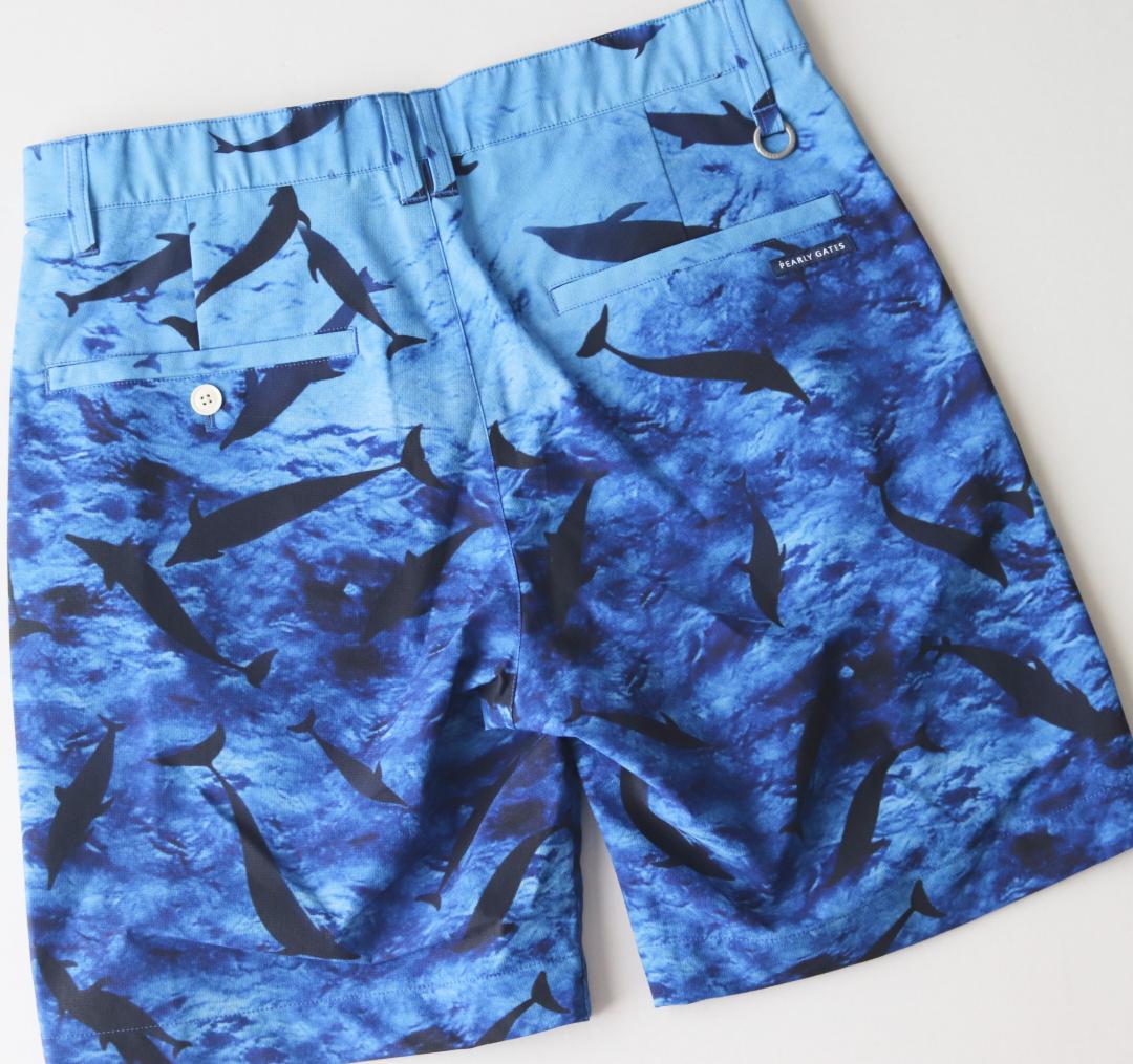 新品タグ付き【パーリーゲイツ】ストレッチ 海中イルカ柄 ショートパンツ 4(M)