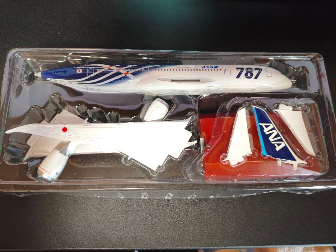 航空機・ヘリコプター ANA Boeing 787 Dreamliner 1/200
