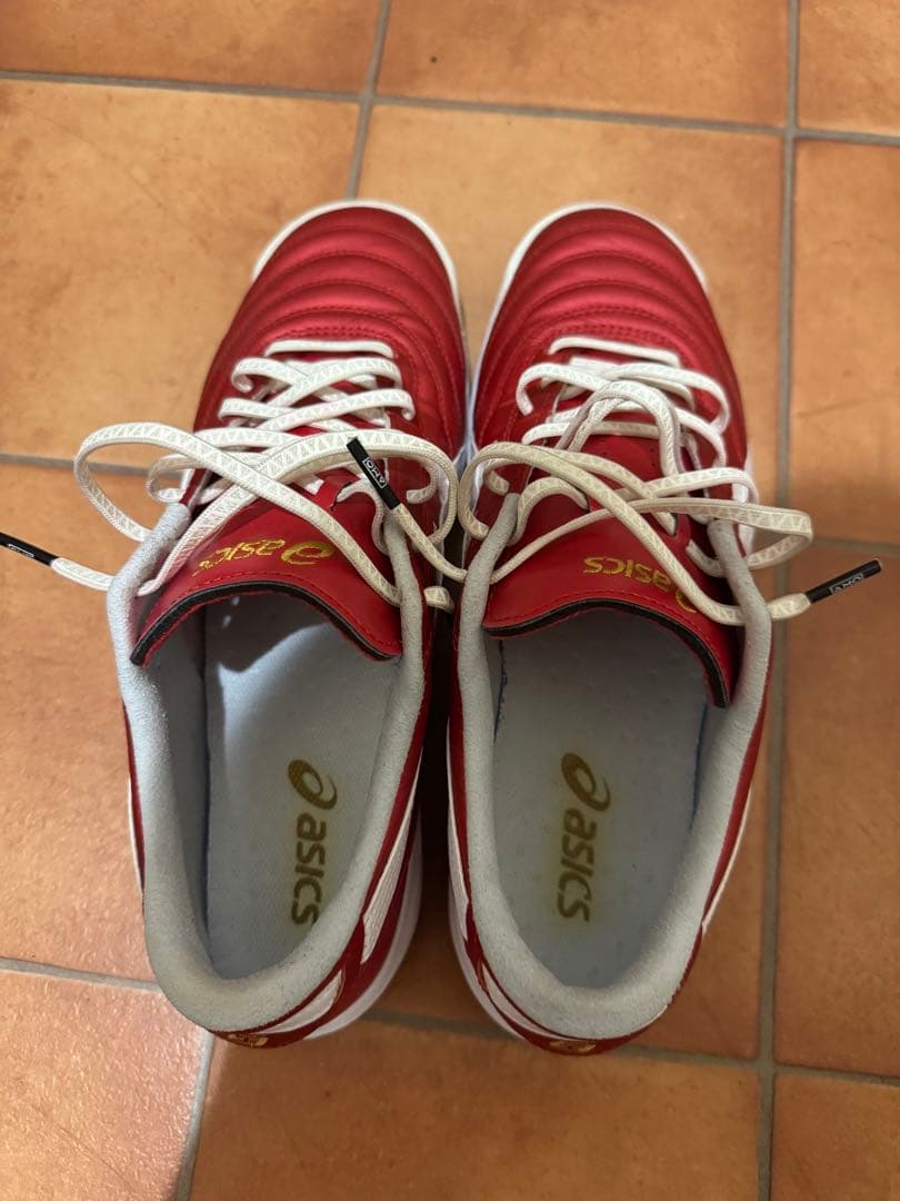 asics サッカーシューズ レッド/ホワイト