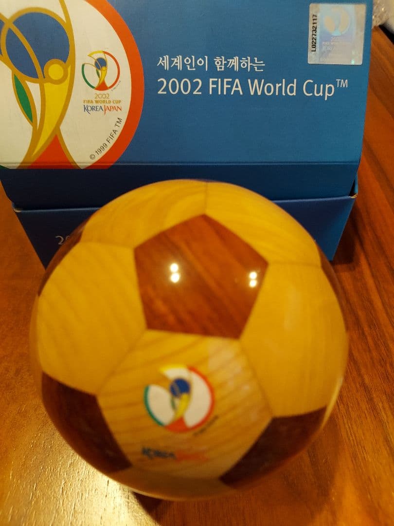 2002 FIFA World Cup 木製ミニサッカーボール