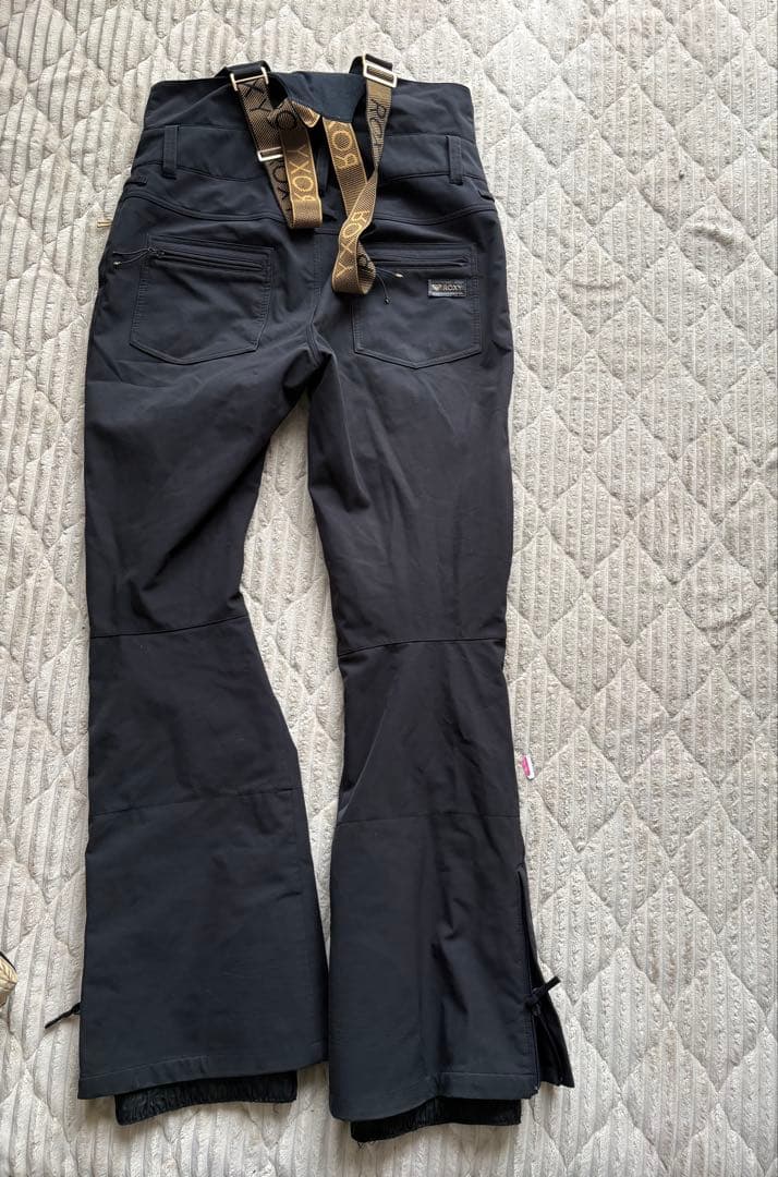 【SALE】ROXY ブラックスノーボードパンツ