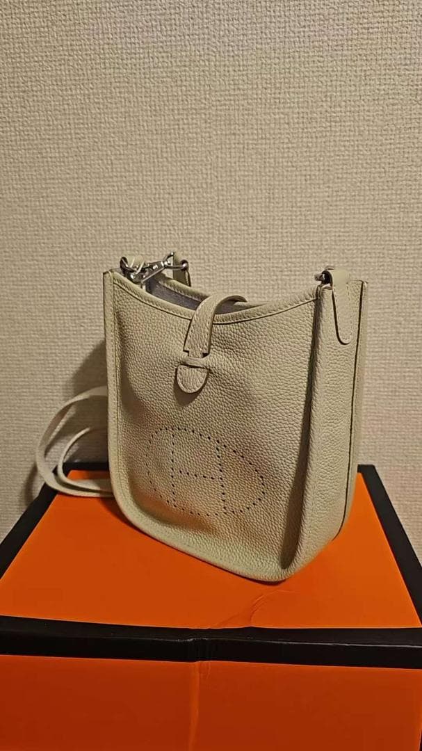 ノベルティ ショルダーバッグ
