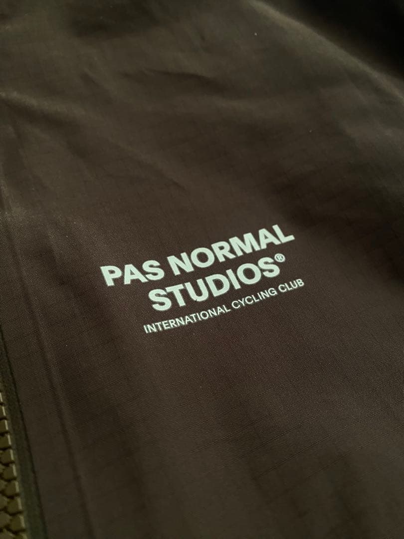 ウェア Pas Normal Studios Off-Race Shell