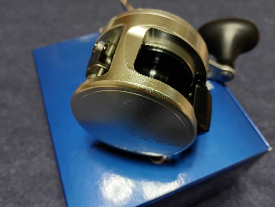 シマノ　オシアカルカッタ300HG　匿名配送