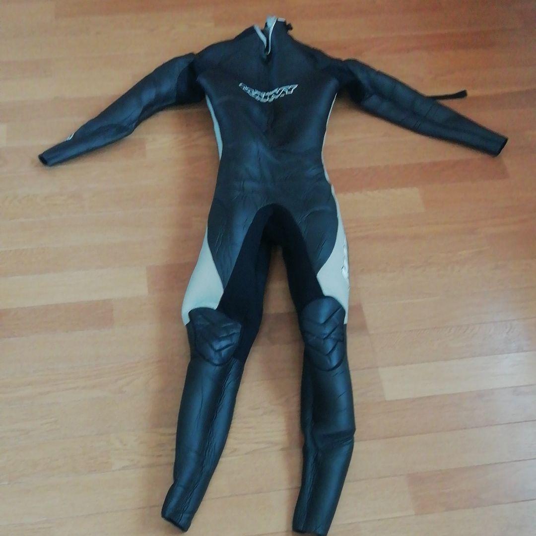 未使用品　MARVY マービー　ウエットスーツ　M　サーフィン　マリンスポーツ
