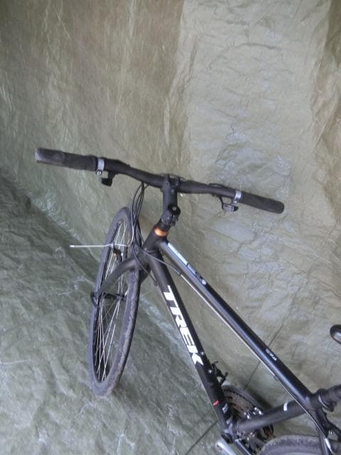 209：Trek FX2　クロスバイク　部品取等ジャンク　引取限定：埼玉県所沢市