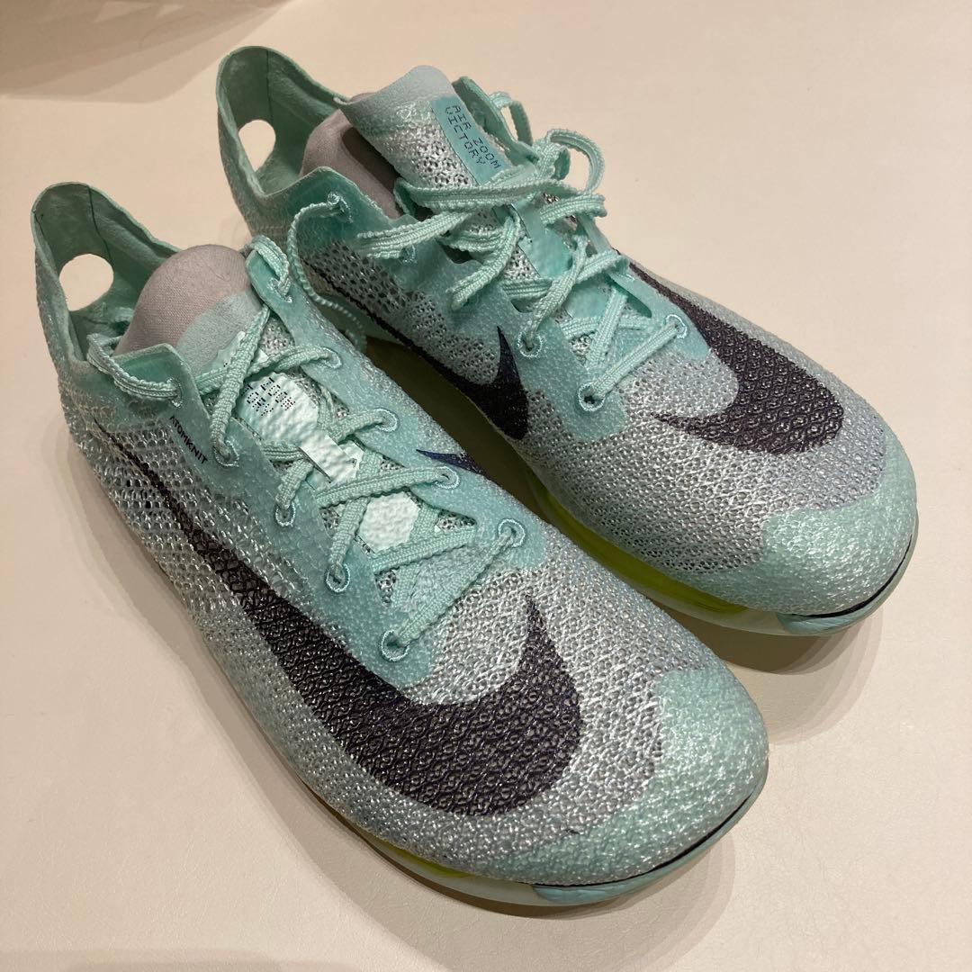 Nike エアズームヴィクトリー　25cm 新品のピン付き