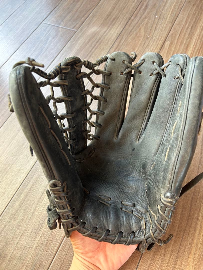Mizuno 軟式野球グローブ 黒　ボールセット