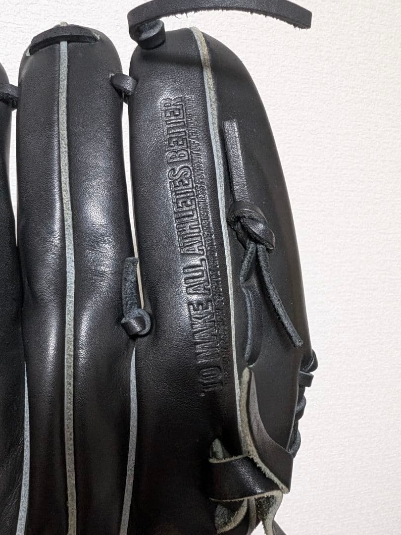 Under Armour 軟式グローブ 黒　投手用　左投げ