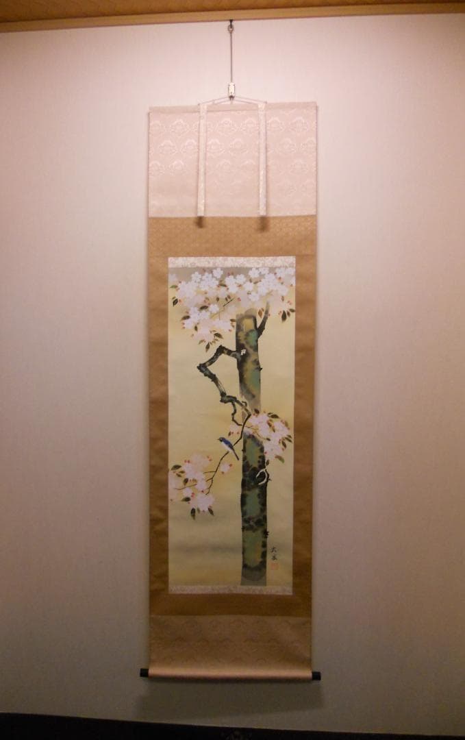 掛け軸 小川大鳳 作『 桜に瑠璃鳥 ルリチョウ 』絹本 希少 茶道具 掛軸 美品
