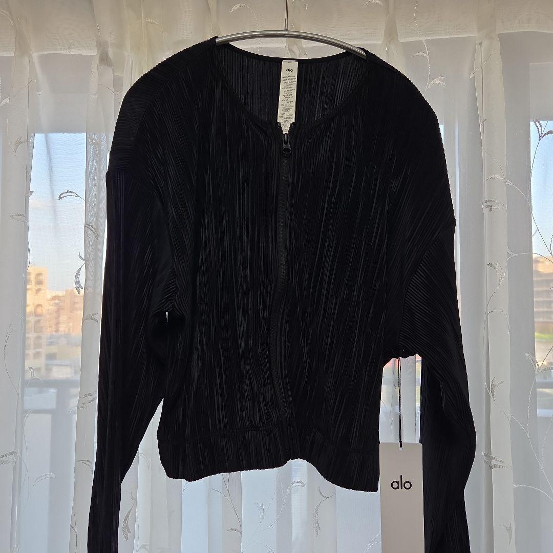s*0様 alo Cropped Micro Plisse Jacket M ブ