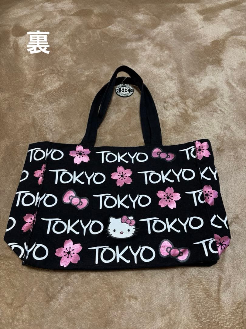 ハローキティ トートバッグ TOKYO ブラック　桜　ピンク