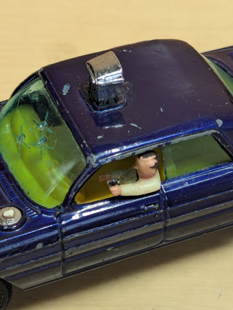 ミニカー CORGI TOYS OLDSMOBILE SUPER 88 U.N.C.L.E
