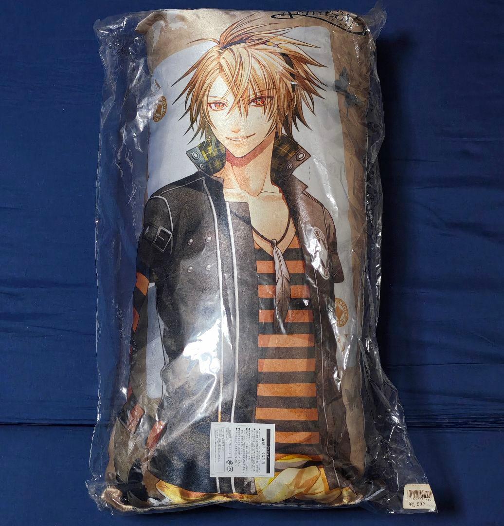 AMNESIA アムネシア トーマ クッション3点 缶バッジ1点