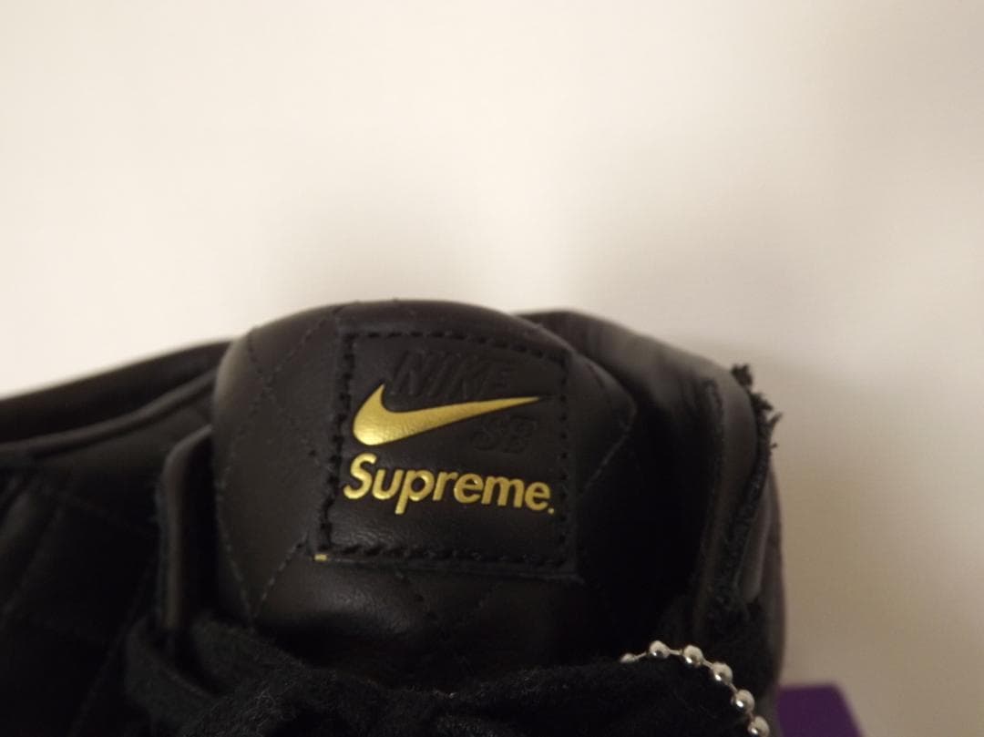 supreme(シュプリーム)×NIKE SB(ブレーザーミッド) スニーカー