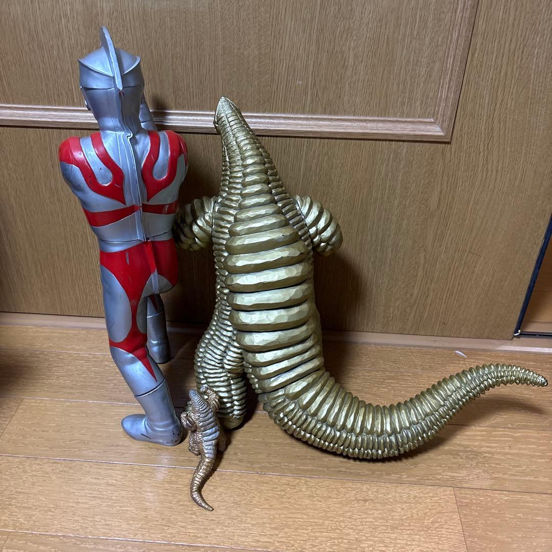 ビッグサイズソフビフィギュア ウルトラマンＡとレッドキング