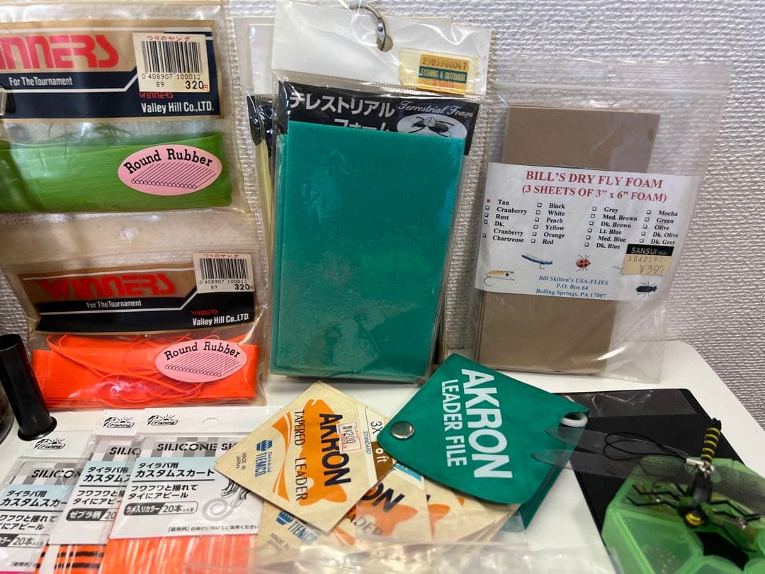ジ*ー様 【釣具大量】フライフィッシング用品・ライン・フック・マテリアル・ツール