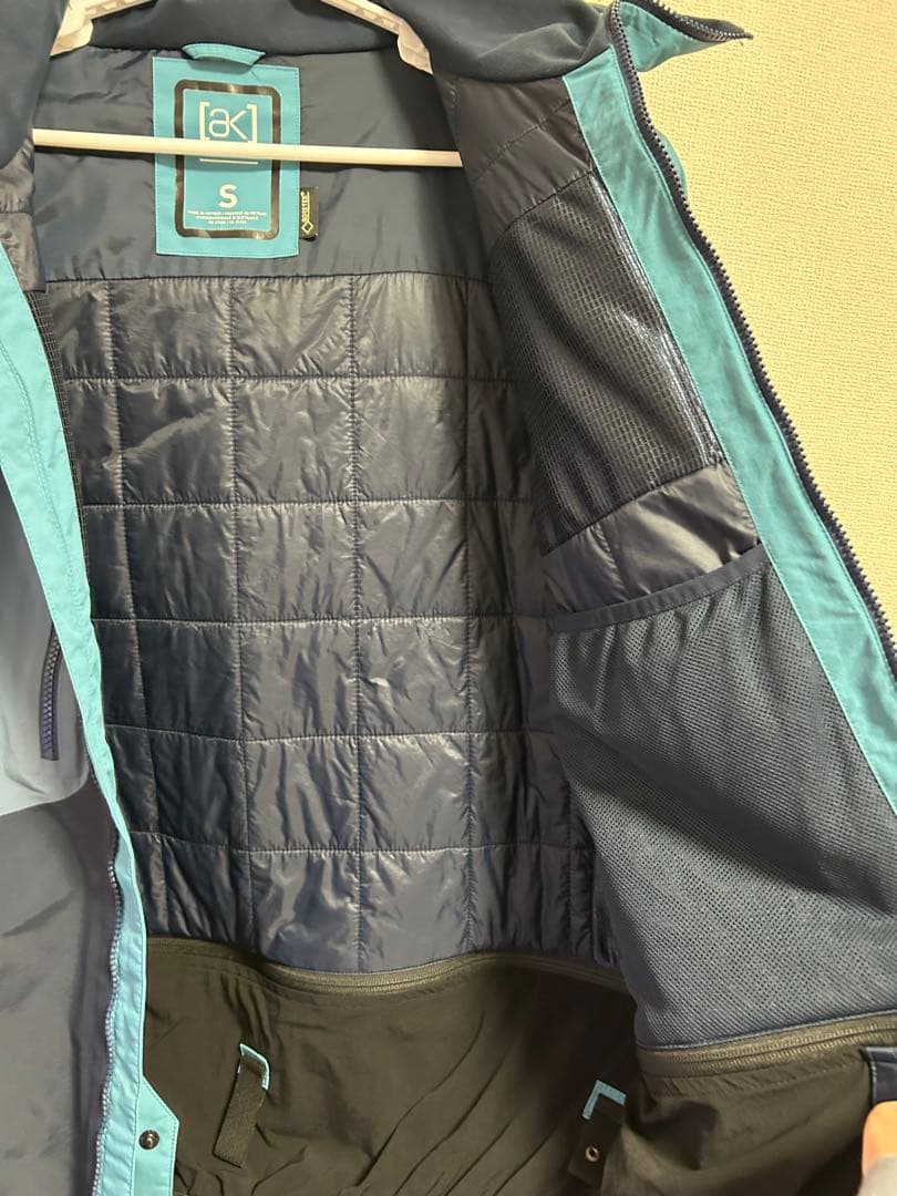 【美品】BURTON 【AK】上　S