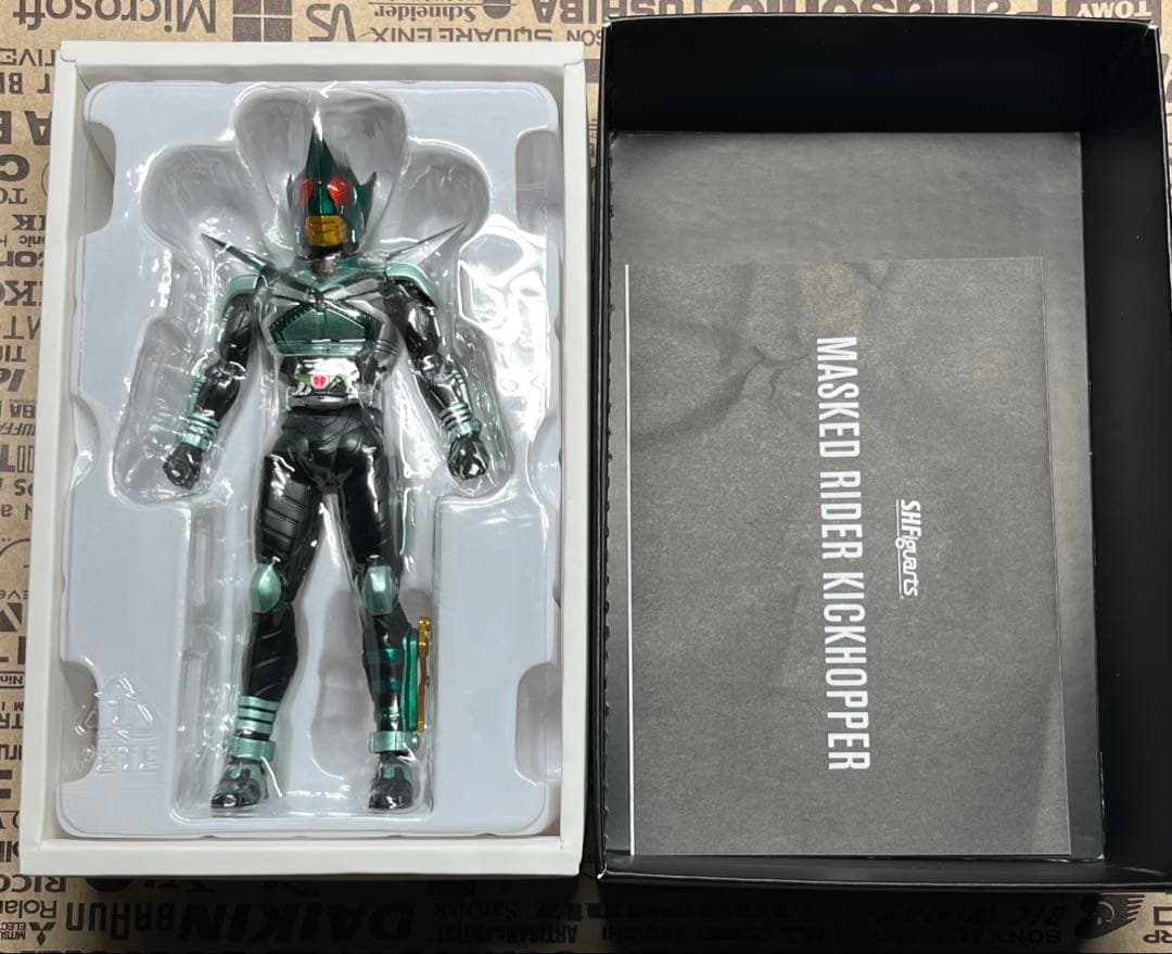 S.H.Figuarts 真骨彫製法 カブト 仮面ライダーキックホッパー 真骨頂