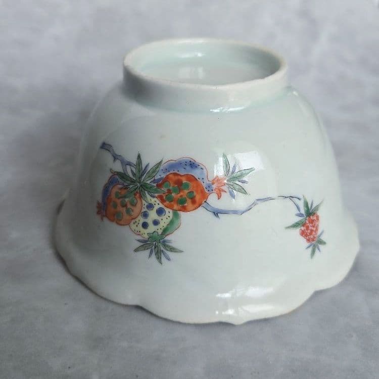古伊万里　色絵　柘榴　向付　陽刻　猪口　江戸時代　骨董　金継ぎ　アンティーク