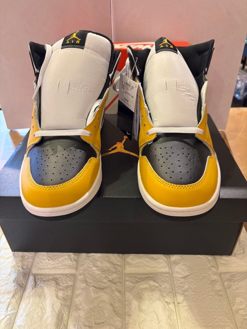 #新品未使用ナイキAir Jordan 1ハイカットシューズ 黒/黄色#11.5