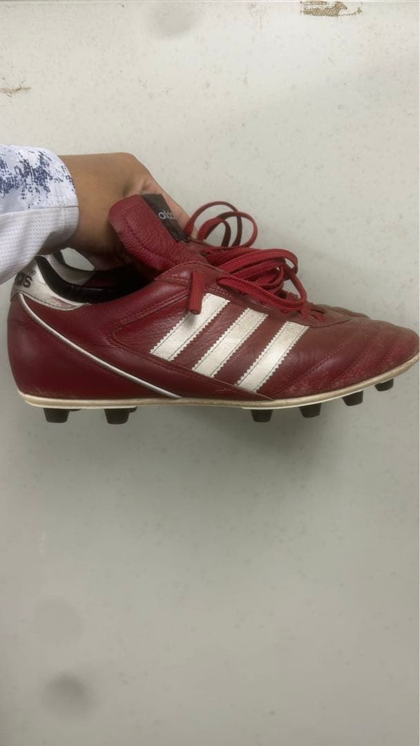 adidasコパムンディアル　カイザー5 赤