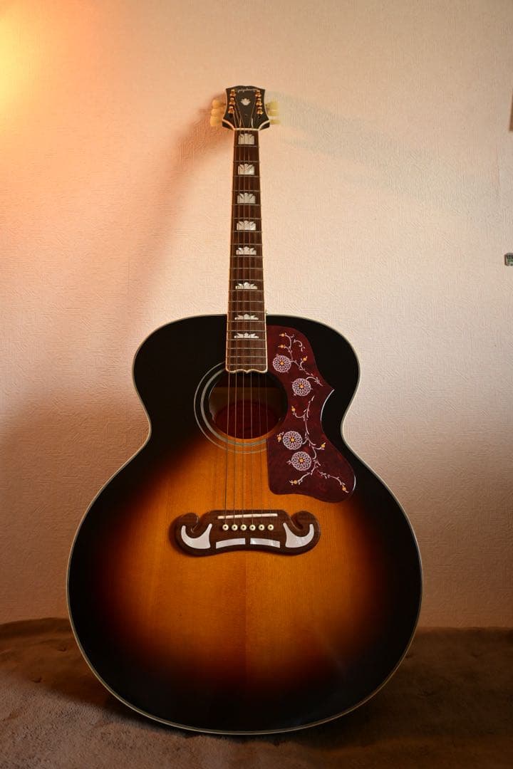 Epiphone Masterbilt J200 ケース付き