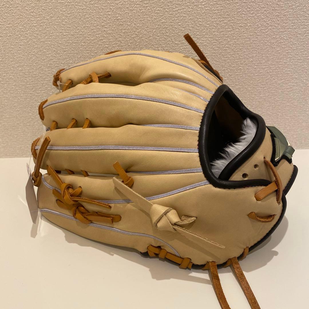 【新品・未使用品】ミズノ グローバルエリート ソフトボール用 外野手