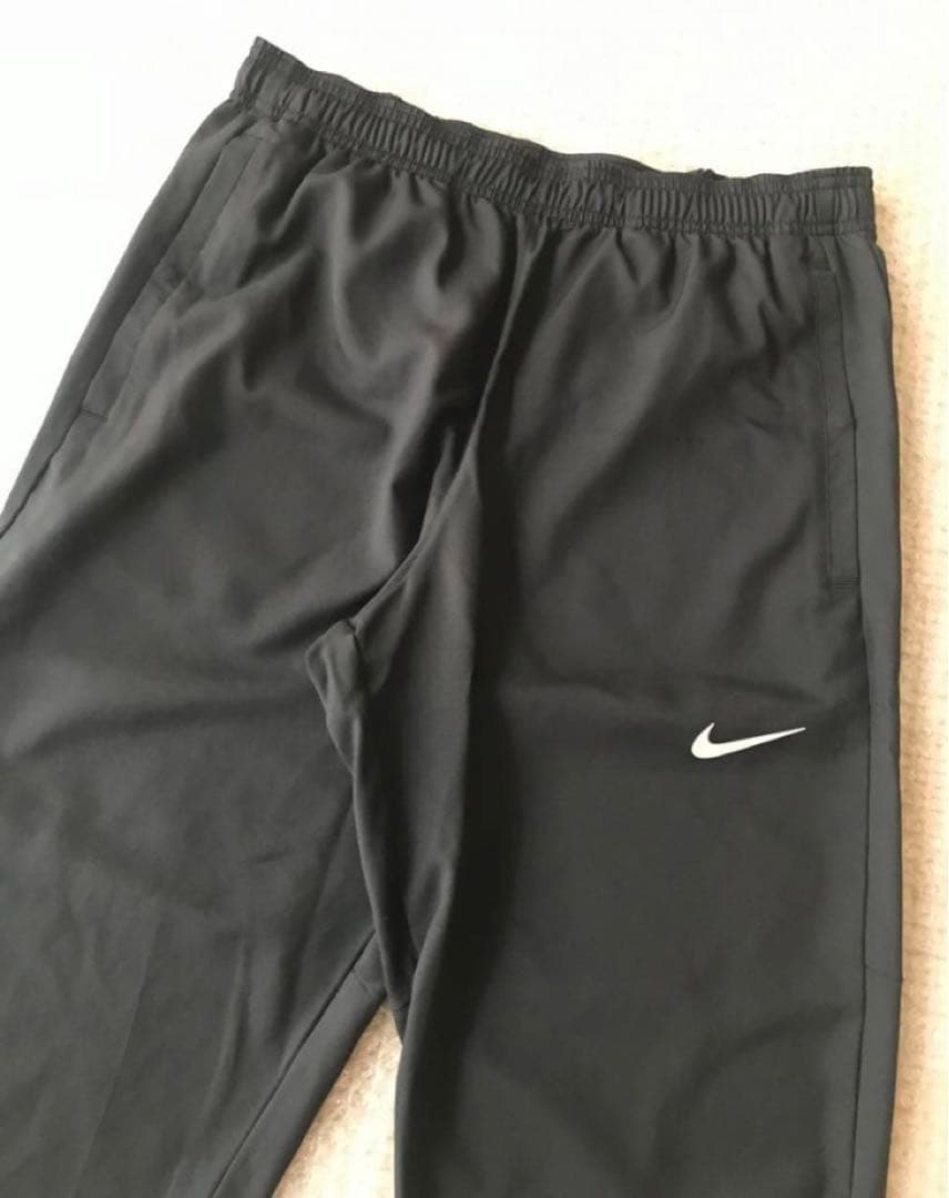NIKE ナイキ Dri Fit トレーニングパンツ　ランニングパンツ