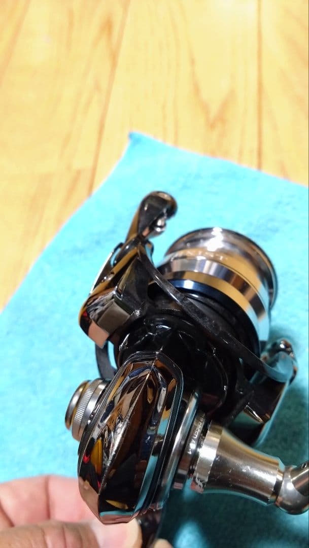 ダイワ　18EXIST FC 2500S-CXH　カーボンハンドル　RCノブ